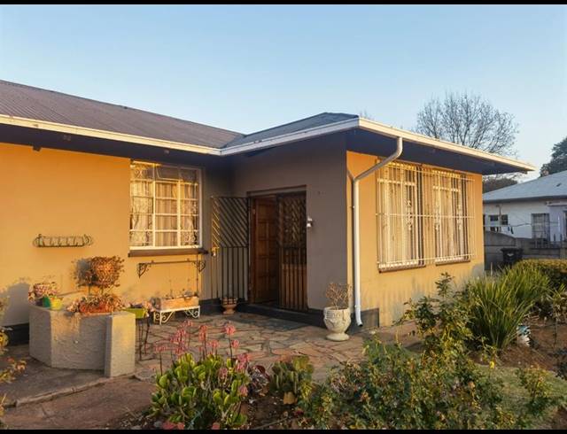 3 BEDROOM HOUSE FOR SALE IN CASSELDALE
